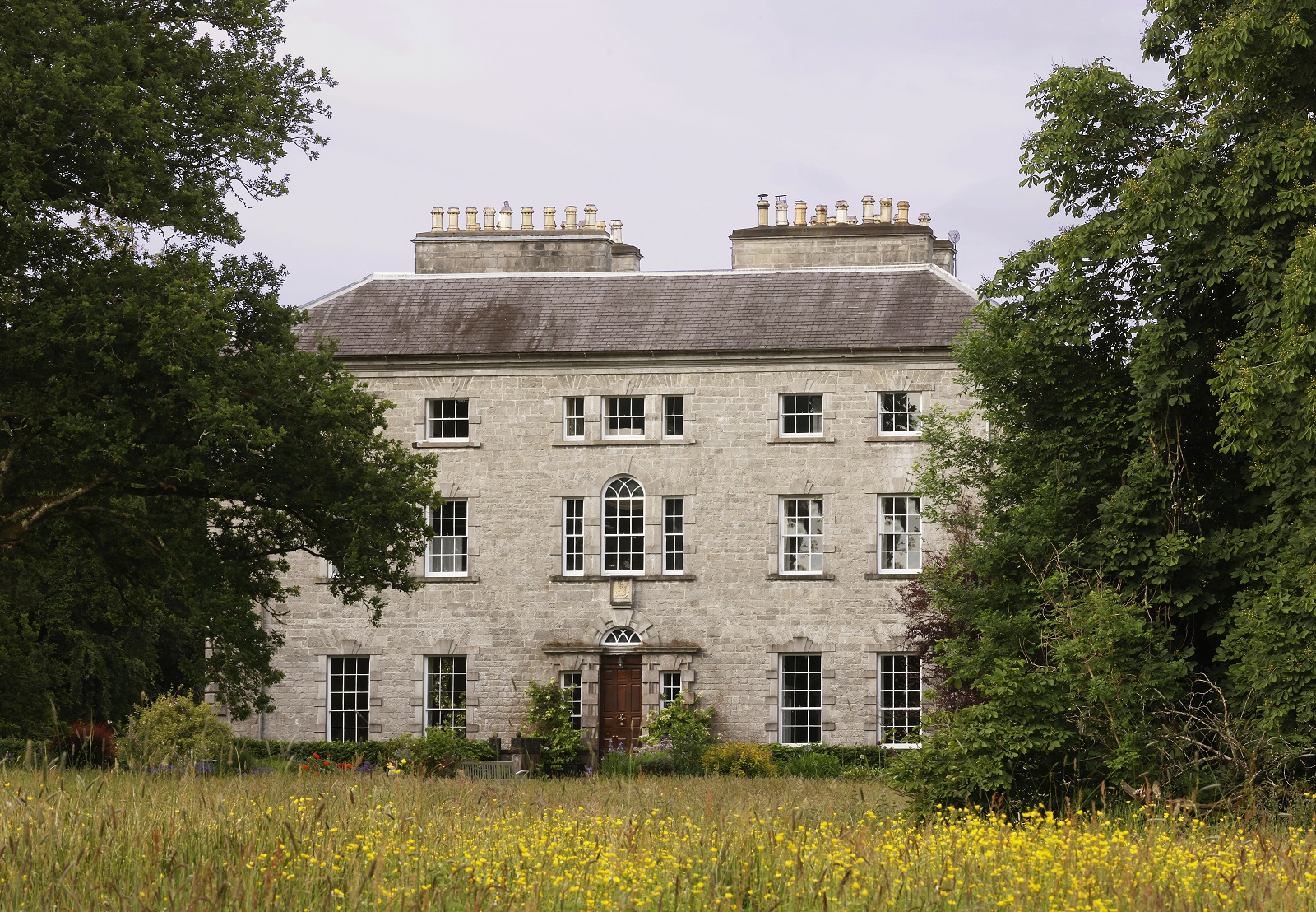 Cahernane house hotel exterior resized irelandsbluebook